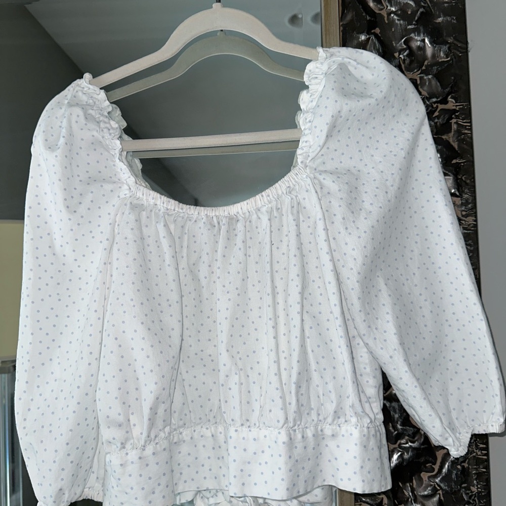 Paige🔵white blue polka dots XS cropped top with tie and buttons puffy sleeve - Picture 2 of 12